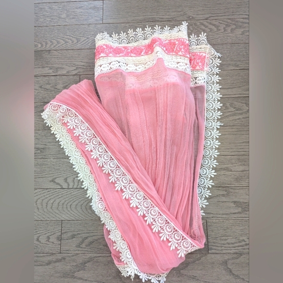 Pink Floral Indian Suit with Lace & Sheer Sleeves- XS New - Picture 5 of 7